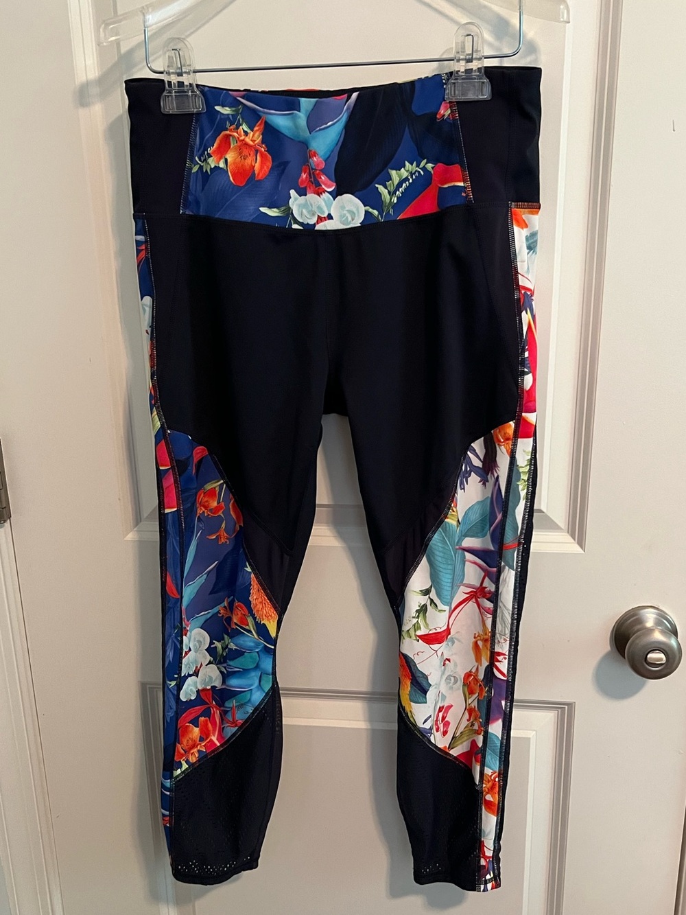 Athleta Tropical Precision 7/8 Ankle Tight Leggings Black Large Petite